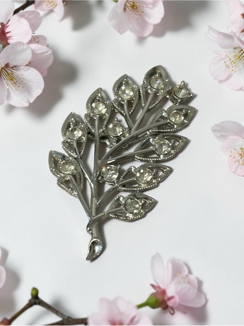 Vintage Silver-Tone Crystal Leaf Brooch 2.25”